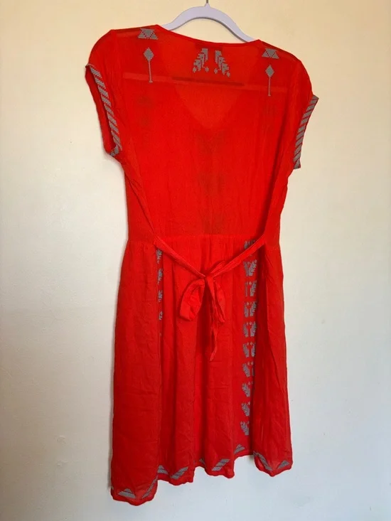 THML Rayon Mini Dress Sz M Tie Waist Boho Shift Vacation Embroidered Festival - Picture 7 of 11